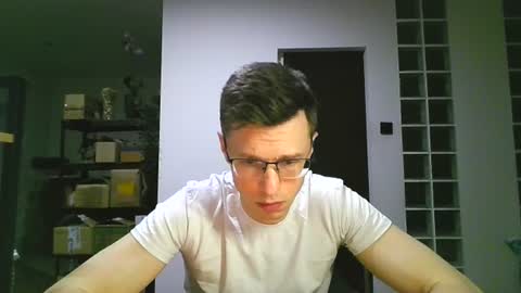 Andrew independent model 2000-0000 CET daily online show from July 25, 10:06 pm