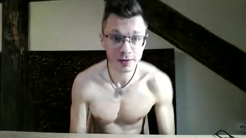 Andrew independent model 2000-0000 CET daily online show from March 15, 9:43 pm