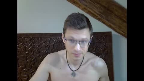 Andrew independent model 2000-0000 CET daily online show from January 5, 7:28 pm