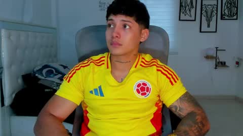 Lunay online show from March 30, 6:09 pm