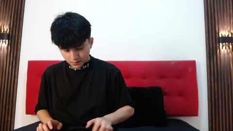 lunaydream online show from April 17, 11:13 am