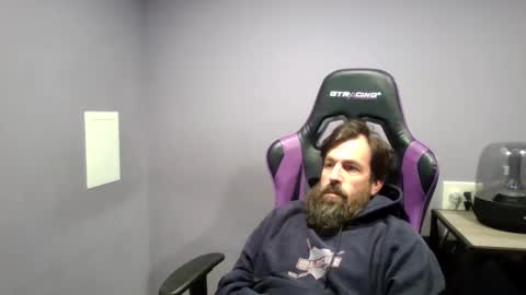 Luv2likslit online show from November 19, 7:41 am