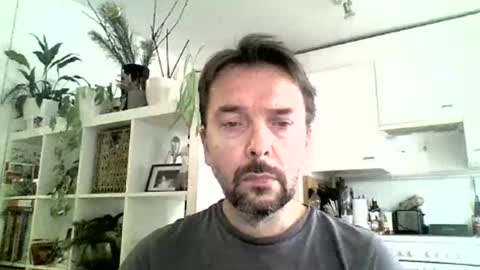 Snapshot of luvly chatting on January 14, 8:31 am Luvly online show from January 14, 8:31 am