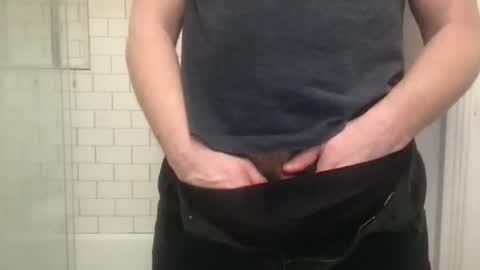 lvguynextdoor440656 online show from December 19, 11:45 pm