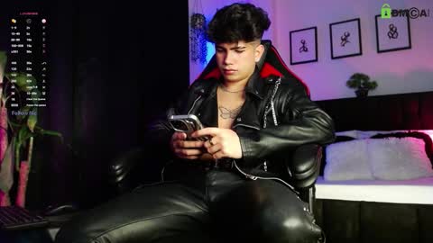 Lyle Bennett Freelance Model online show from March 11, 11:28 am