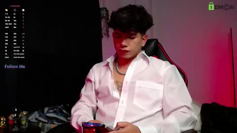 Lyle Bennett Freelance Model online show from October 31, 11:13 am