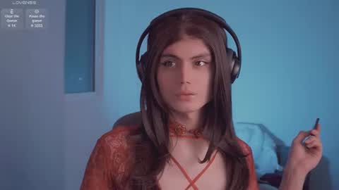 Lyodass online show from July 27, 1:23 am