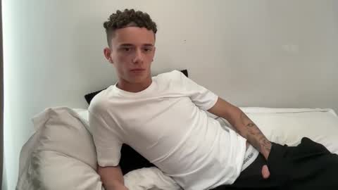  NEW   Leo  lz britboy online show from February 24, 12:17 pm