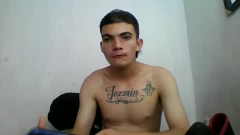 m0ntana777 online show from September 22, 10:37 am