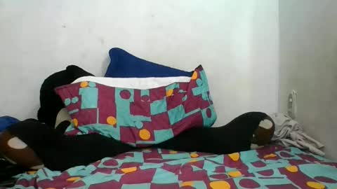 m0ntana777 online show from September 23, 4:06 pm