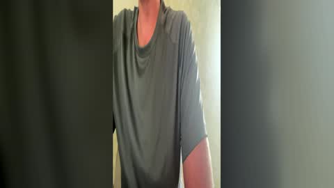 m_bolton_77 online show from June 30, 1:01 pm