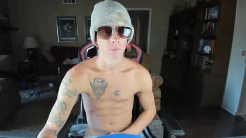 machinecumkelly69 online show from November 23, 7:47 pm