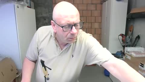 Andy online show from May 3, 1:25 pm