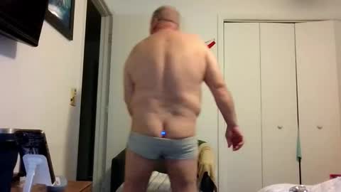 mackdocc001 online show from November 27, 6:22 pm