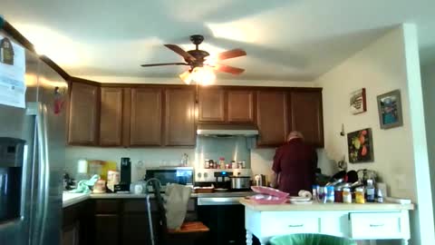 mackdocc001 online show from March 30, 5:47 pm