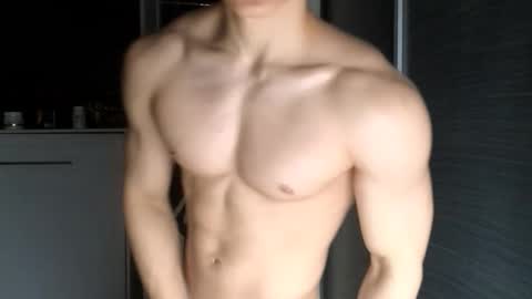 Sexyboymadison online show from November 13, 11:41 pm