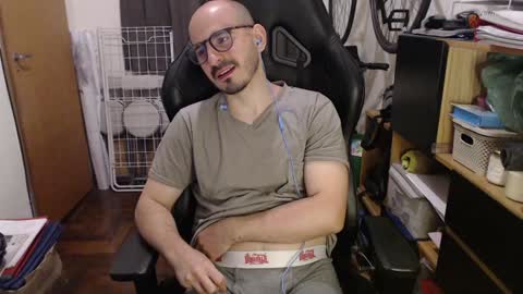 Peter online show from December 9, 3:40 am