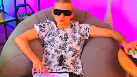 magic_storms online show from March 6, 1:24 am