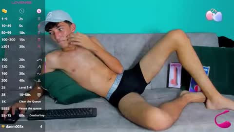 Maikol online show from October 24, 4:31 pm