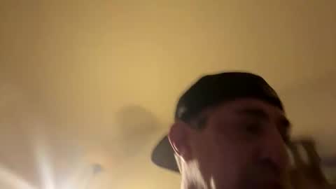 makinucum123 online show from April 30, 9:49 am