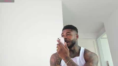 Makonnen online show from July 16, 7:10 pm