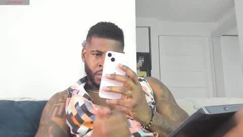 Makonnen online show from June 3, 8:58 pm