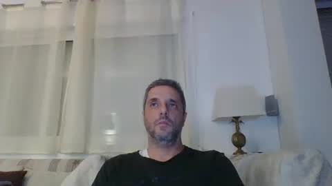 Snapshot of man211172 chatting on January 7, 6:35 pm man211172 online show from January 7, 6:35 pm