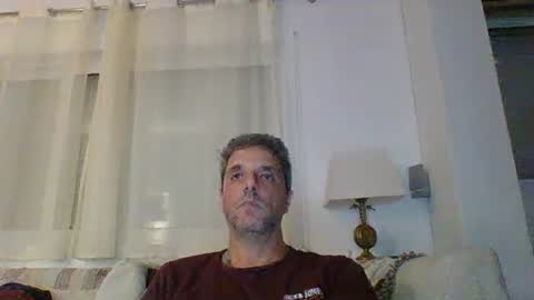 Snapshot of man211172 chatting on December 8, 5:11 pm man211172 online show from December 8, 5:11 pm