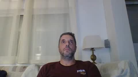 Snapshot of man211172 chatting on January 10, 8:48 pm man211172 online show from January 10, 8:48 pm