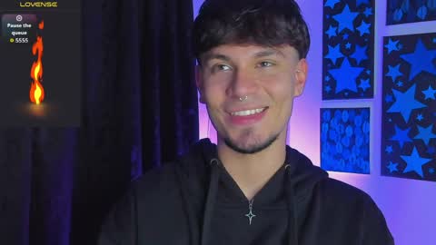  independent model online show from March 31, 4:36 am