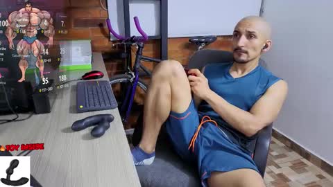 Marck  Independent model  online show from February 14, 5:02 am