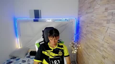 marco_jrs online show from December 16, 12:16 pm