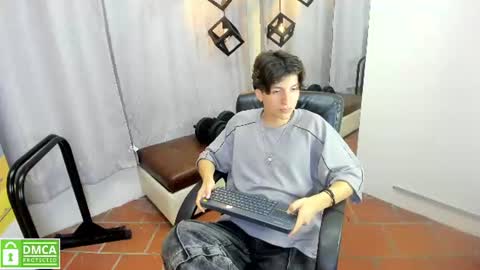 marcoviolet online show from July 18, 7:41 pm