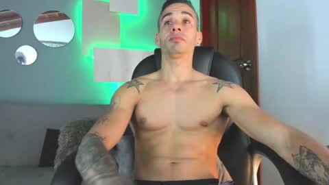 Snapshot of marcus_jax1 chatting on December 24, 3:49 am Marcus Jax1 online show from December 24, 3:49 am