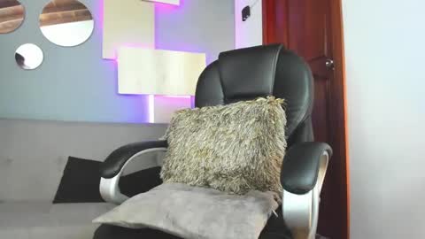 Snapshot of marcus_jax1 chatting on February 14, 4:37 am Marcus Jax1 online show from February 14, 4:37 am