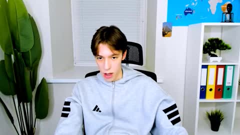 Mark online show from October 8, 4:00 pm