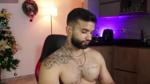 Mark online show from December 21, 11:46 pm