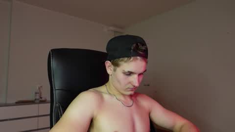 MARK KARSON online show from November 15, 6:10 pm