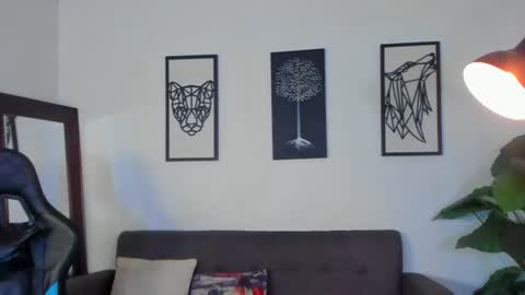 mark_x23 online show from June 29, 6:52 am