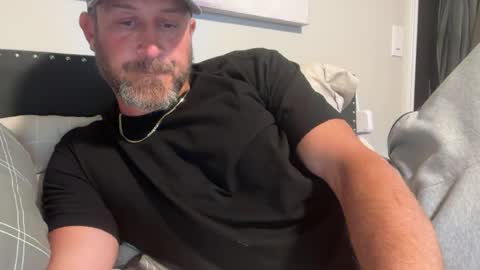 markkymark83 online show from July 22, 1:19 am