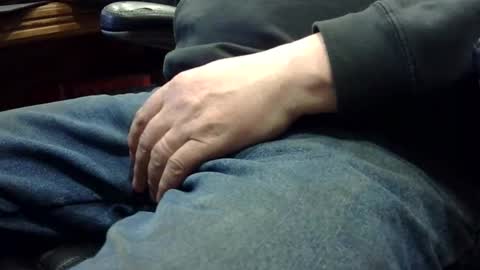 markpanier online show from February 18, 3:48 am