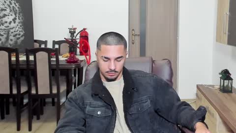 Tison online show from December 10, 4:56 am