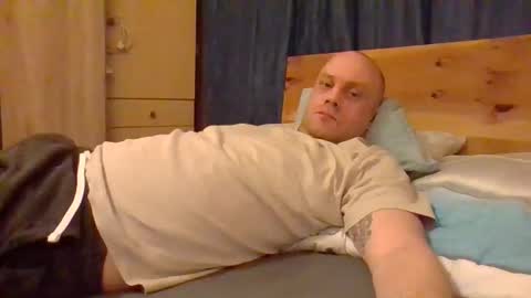 markus_7 online show from April 15, 8:20 pm