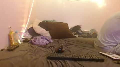 markymark101825061 online show from January 14, 4:25 am