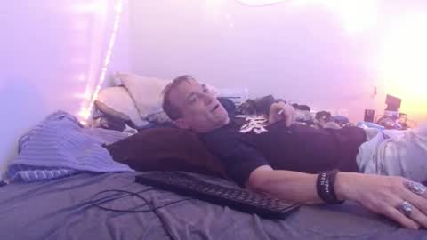 markymark101825061 online show from January 18, 1:12 am