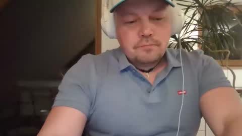 mars0481 online show from December 19, 1:24 am