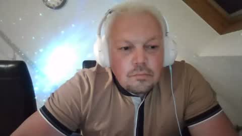 mars0481 online show from July 30, 11:15 pm