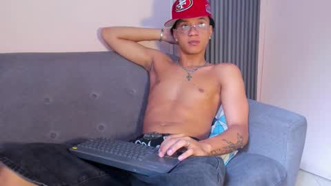 MARSHALL online show from March 4, 1:29 pm