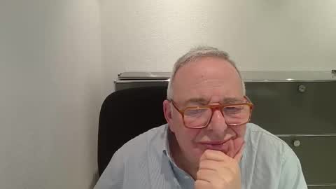 martin_1947 online show from January 5, 6:33 pm