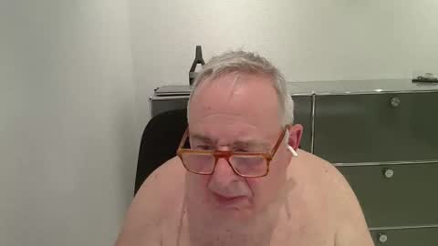 martin_1947 online show from January 8, 12:05 am